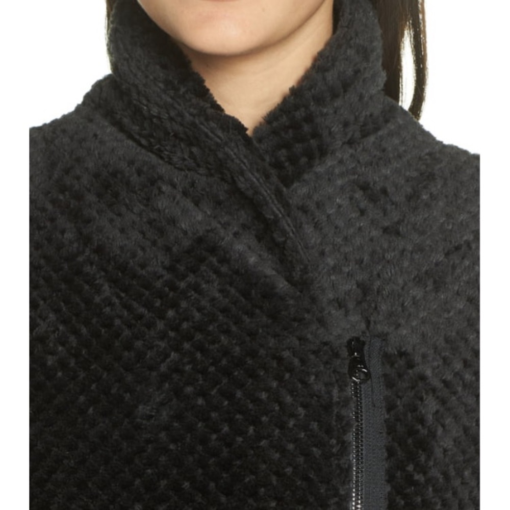 Zella Diamond Furry Fleece Jacket - Picture 3 of 8